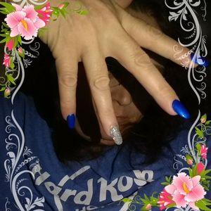 Meet your Posher, April